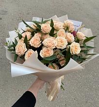 Букет Кремовые розы Латте в Кыштыме