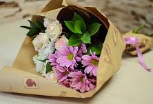 Букет цветов из:  Розы и Хризантемы #REPLACE_PRED# Кыштыме