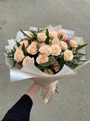 Букет Кремовые розы Латте в Кыштыме